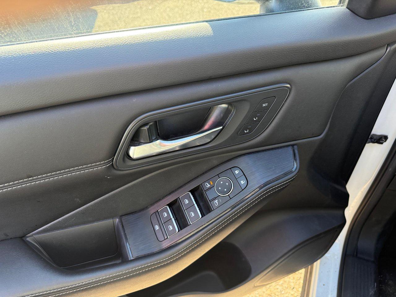 2024 Nissan Rogue SL Photo