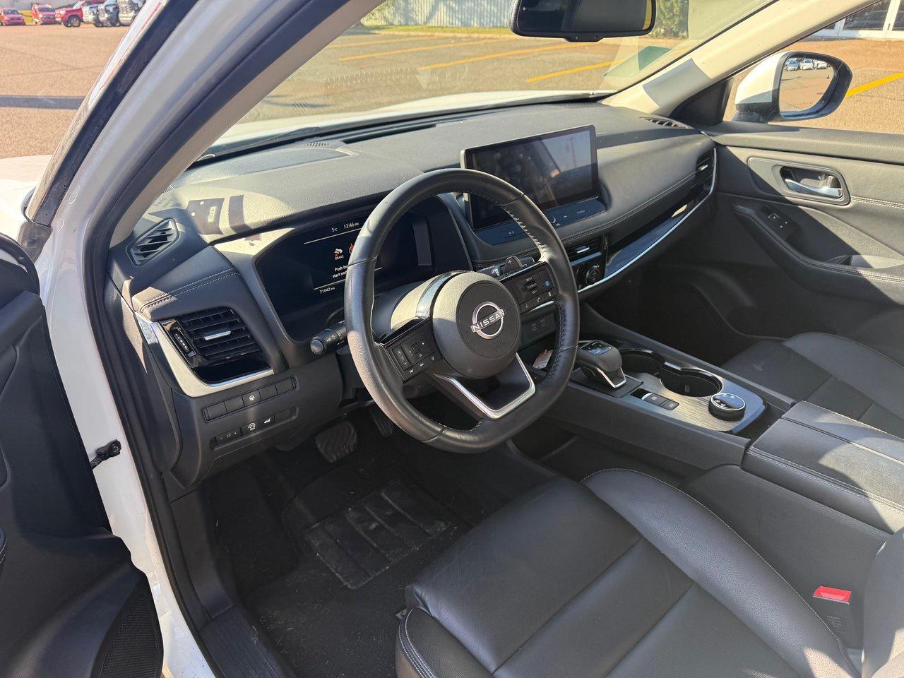 2024 Nissan Rogue SL Photo