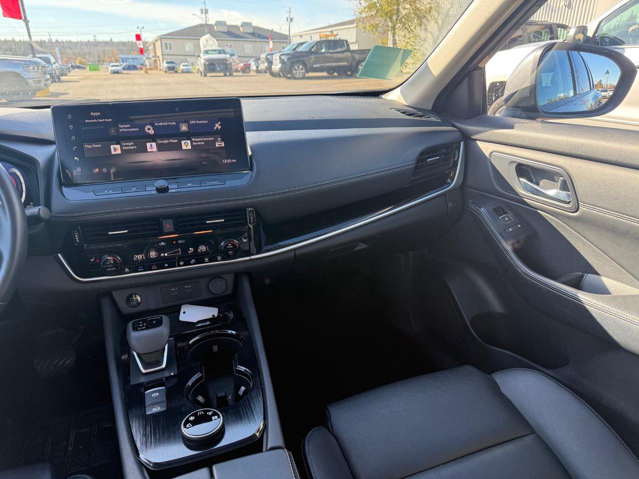 2024 Nissan Rogue SL Photo