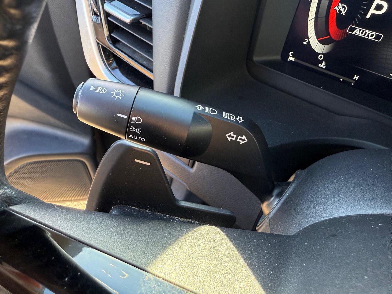 2024 Nissan Rogue SL Photo