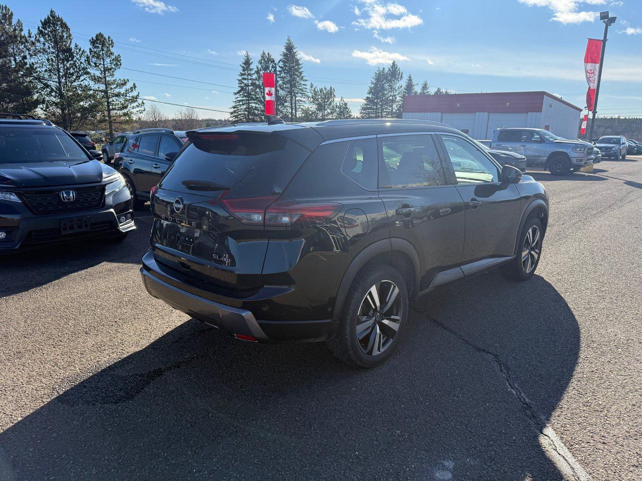 2024 Nissan Rogue SL Photo