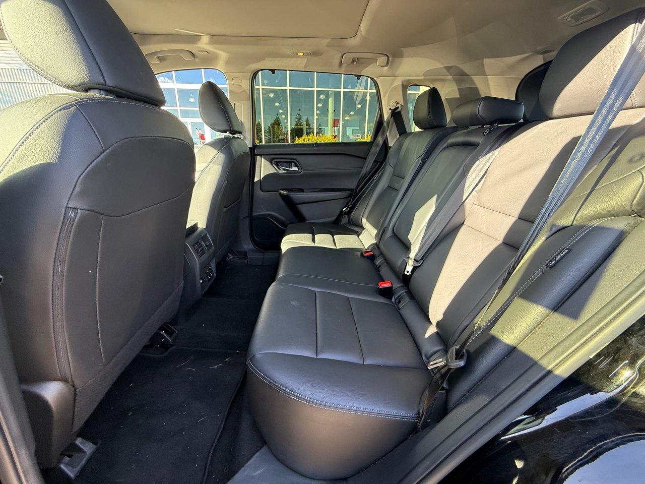 2024 Nissan Rogue SL Photo