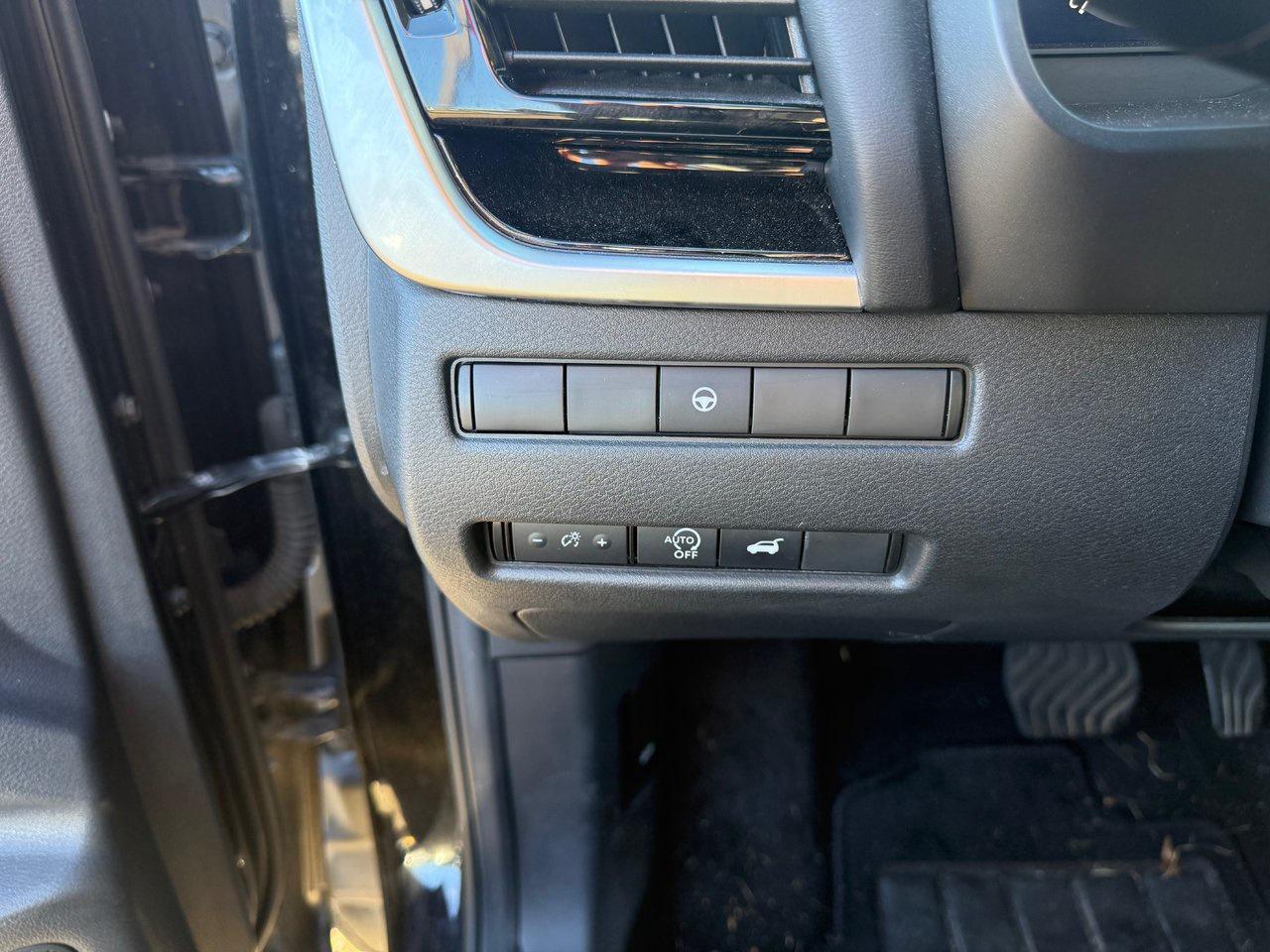 2024 Nissan Rogue SL Photo