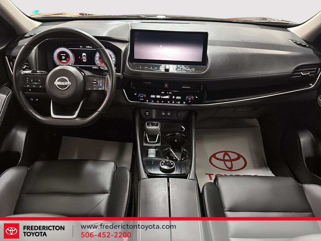 2024 Nissan Rogue SL Photo