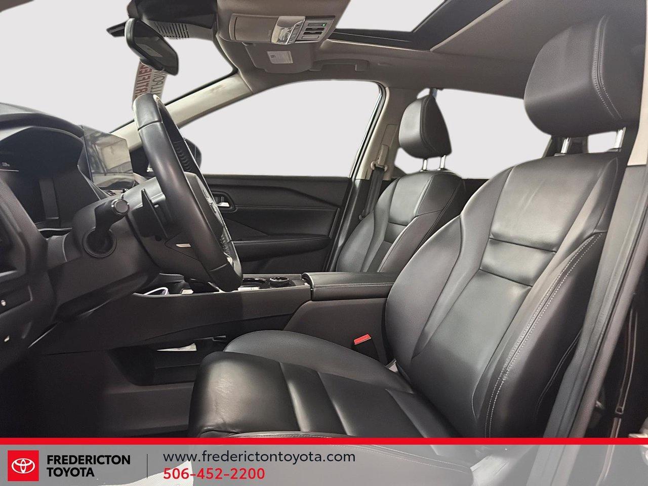 2024 Nissan Rogue SL Photo