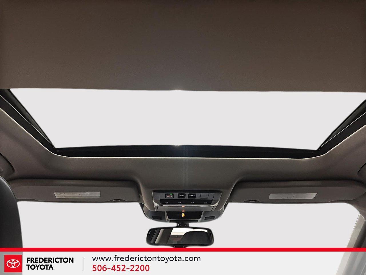 2024 Nissan Rogue SL Photo