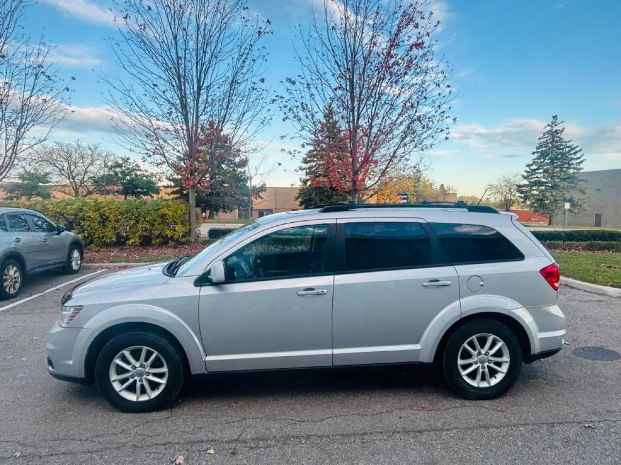 2014 Dodge Journey SXT 4dr Front-wheel Drive Automatic Photo4