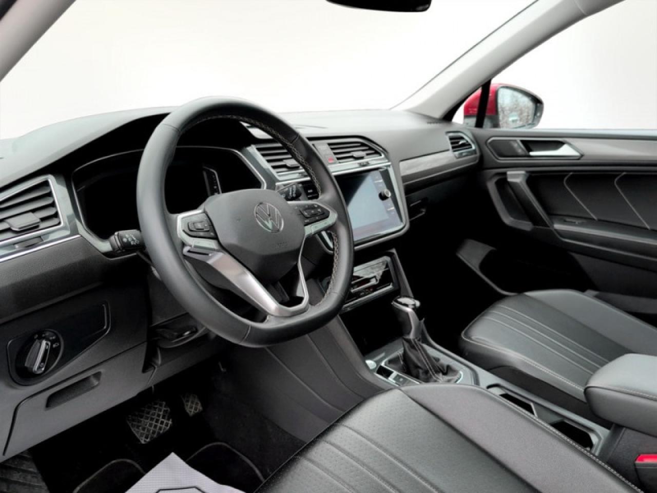 2022 Volkswagen Tiguan Comfortline  **PANO SUNROOF** Photo