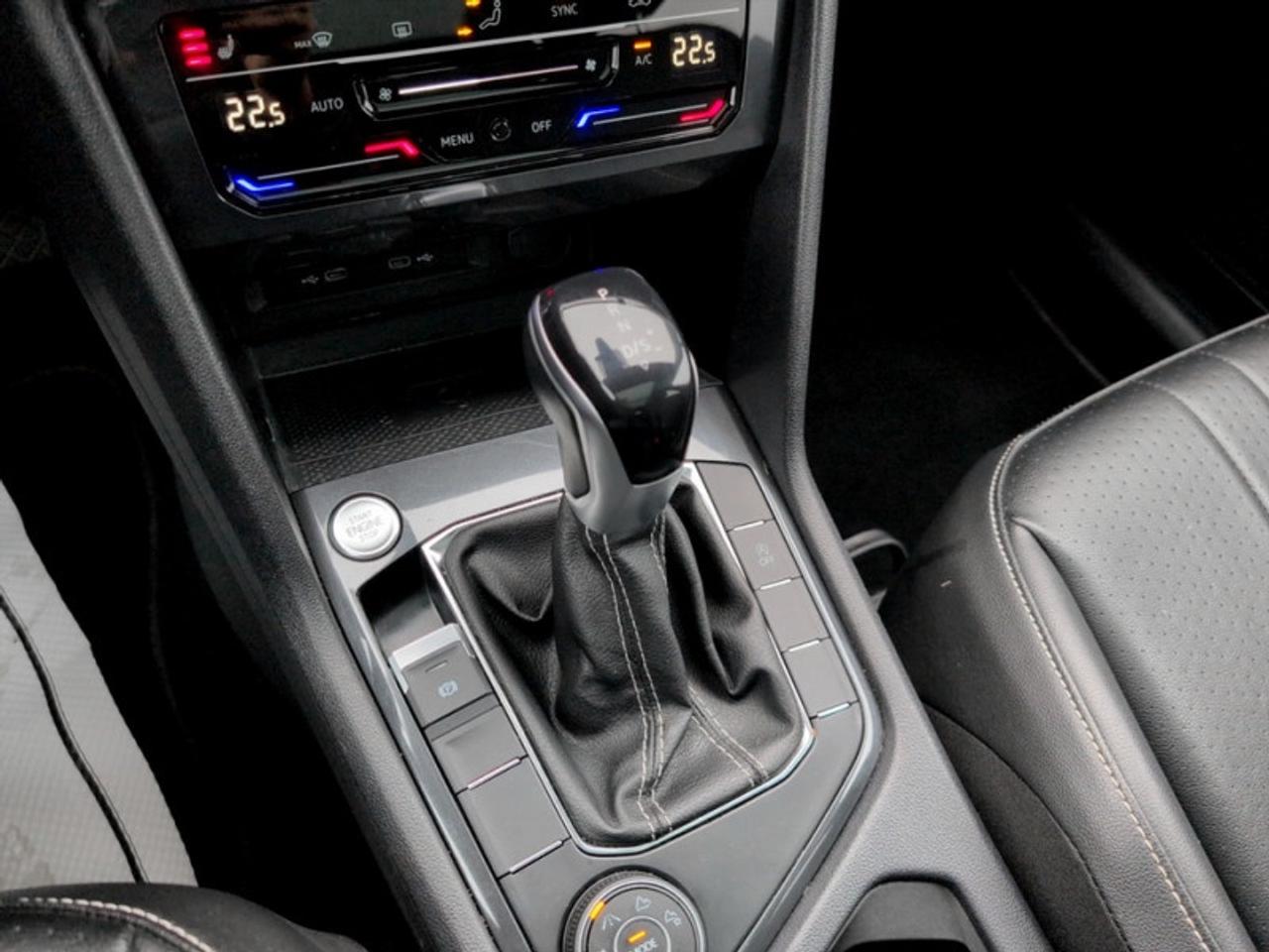 2022 Volkswagen Tiguan Comfortline  **PANO SUNROOF** Photo