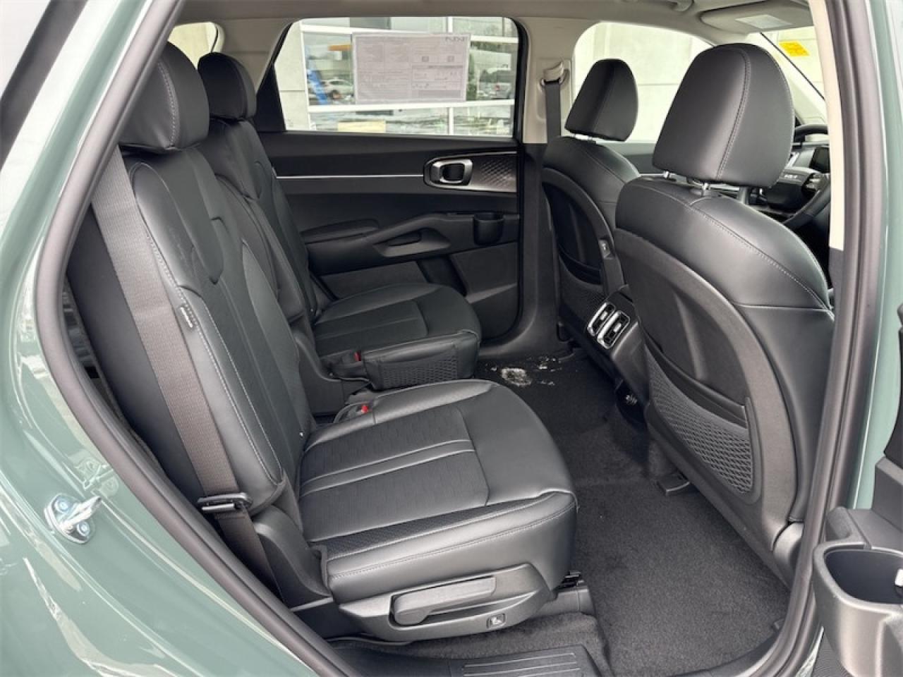 2026 Kia Sorento Plug-In Hybrid EX   - Power Liftgate Photo