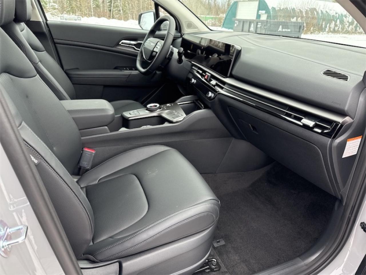 2026 Kia Sportage Plug-In Hybrid EX  Heated Steering Wheel Photo