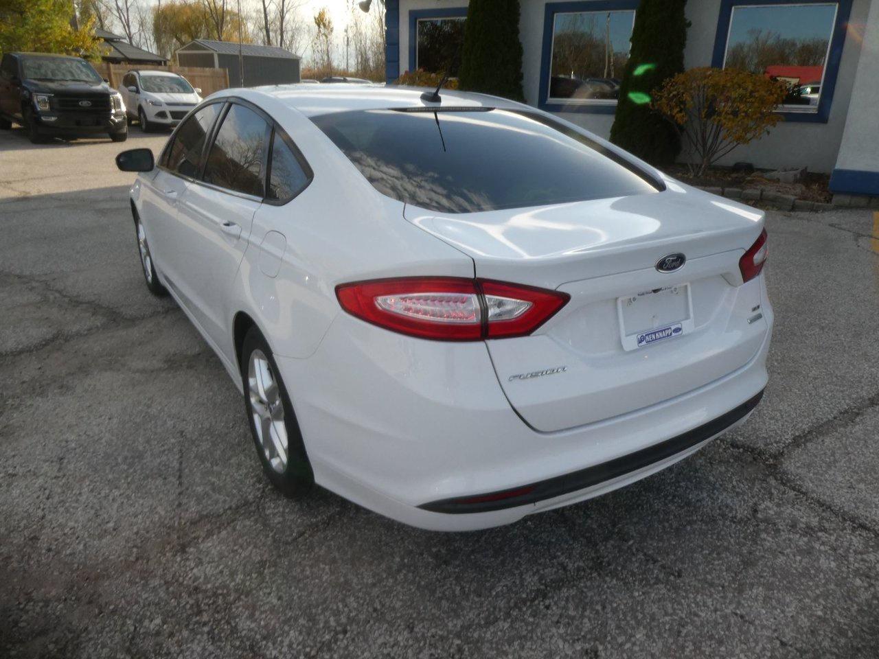 2013 Ford Fusion SE SE Photo2