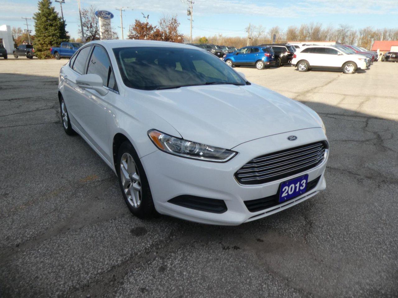 2013 Ford Fusion SE SE Photo