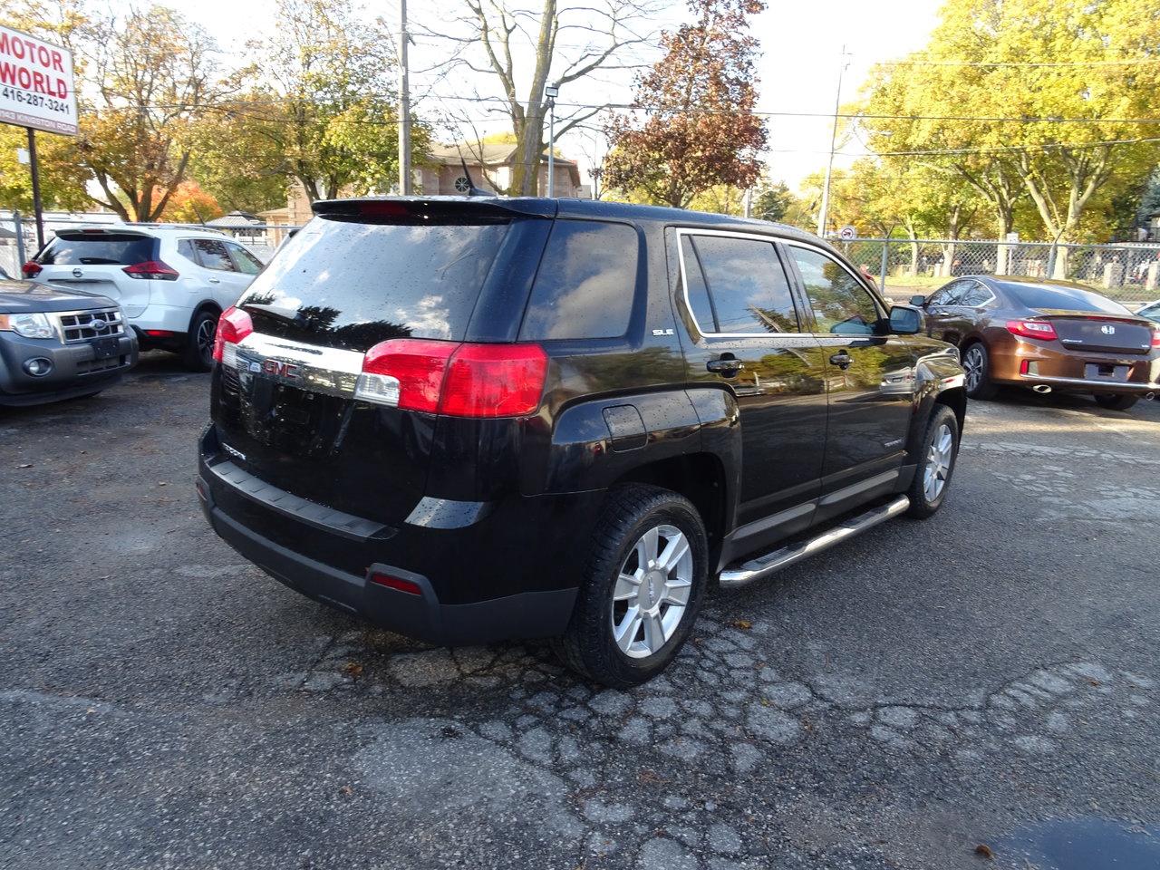 2011 GMC Terrain SLE-1 - Photo #6