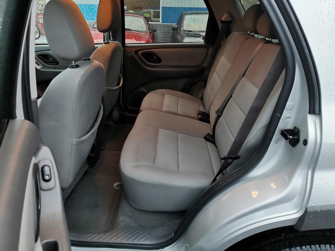 2005 Ford Escape XLT 4WD - Photo #23