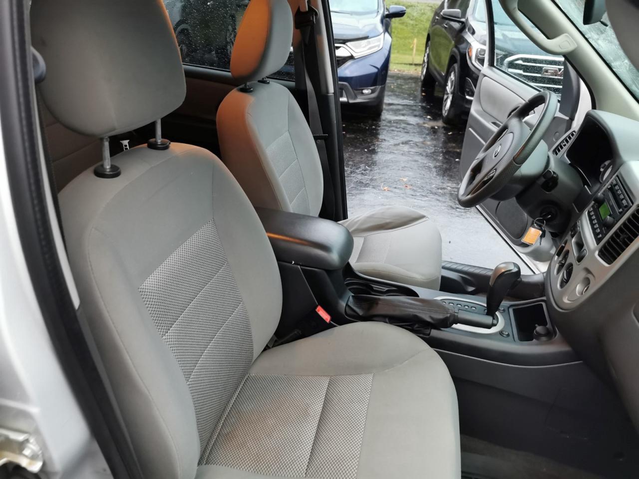 2005 Ford Escape XLT 4WD - Photo #28