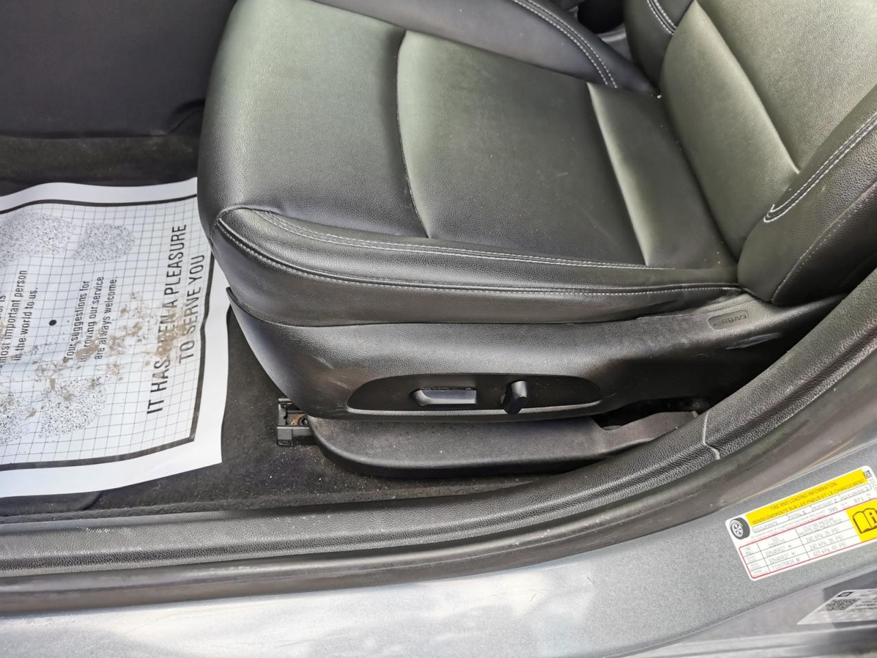 2019 Chevrolet Cruze Premier - Photo #11