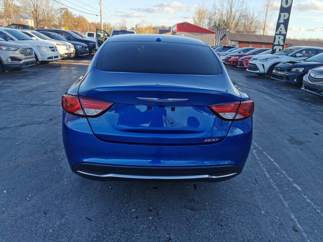 2015 Chrysler 200 Limited - Photo #6