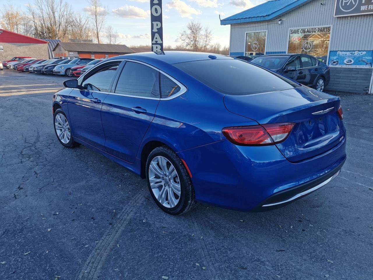 2015 Chrysler 200 Limited - Photo #7