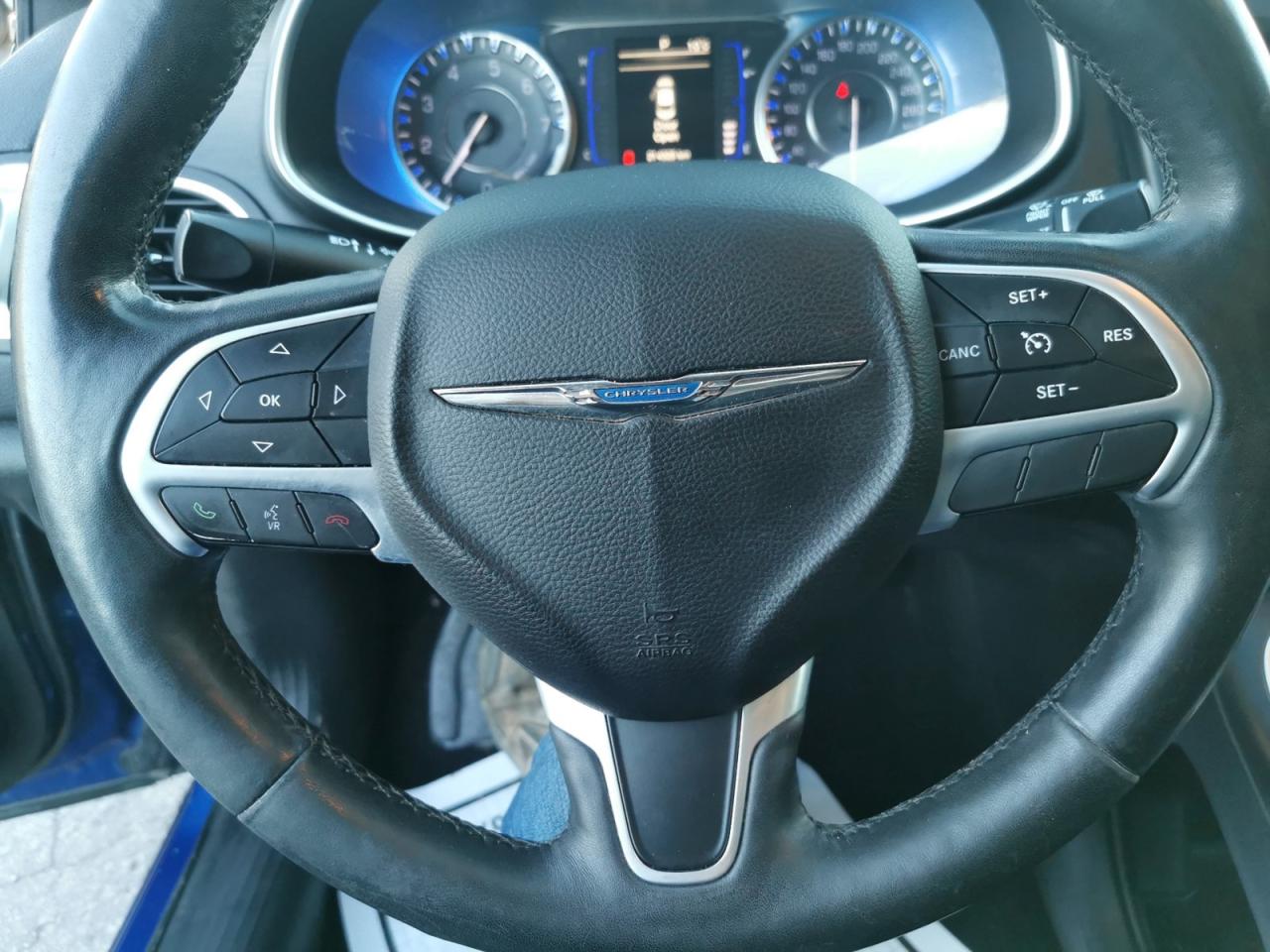 2015 Chrysler 200 Limited - Photo #14