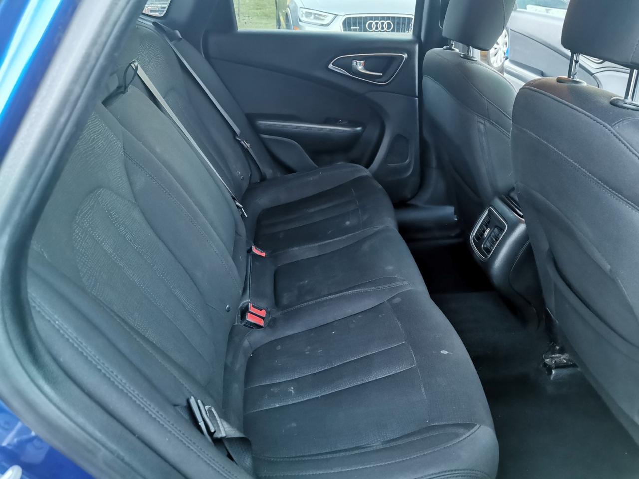 2015 Chrysler 200 Limited - Photo #29