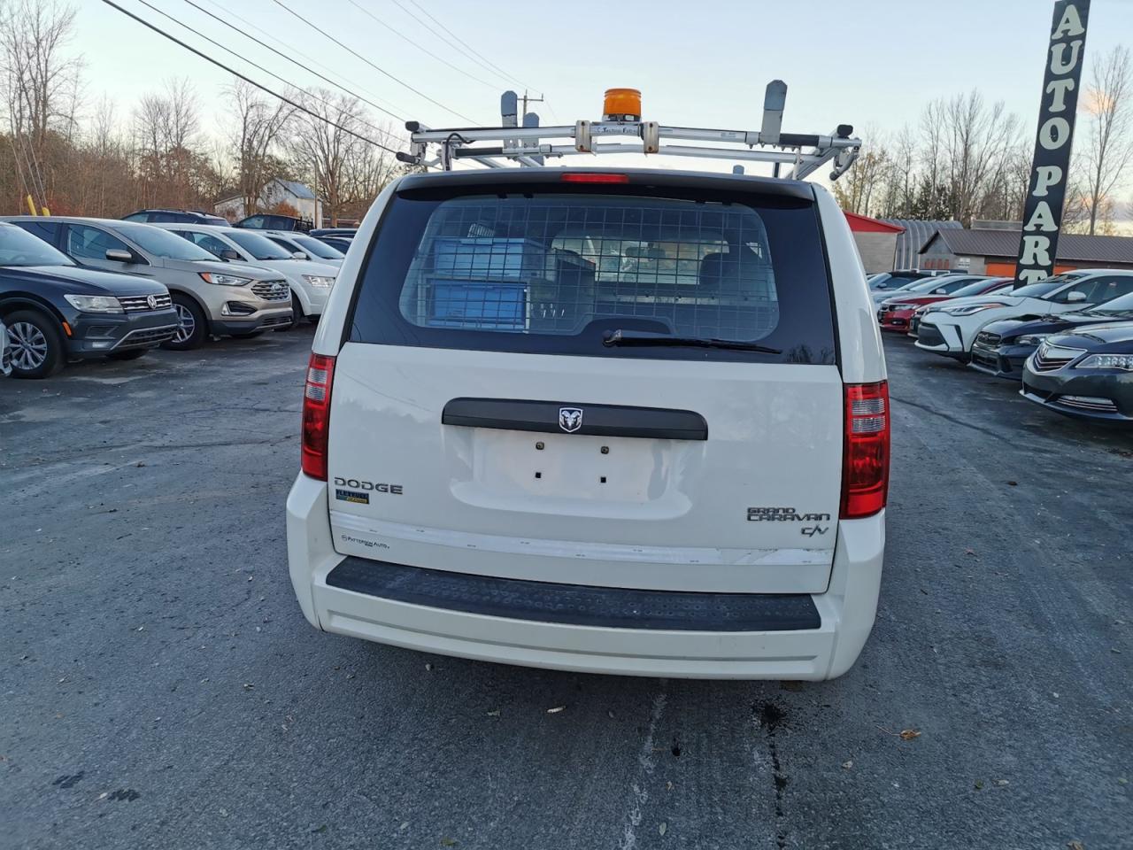 2010 Dodge Grand Caravan CARGO - Photo #6