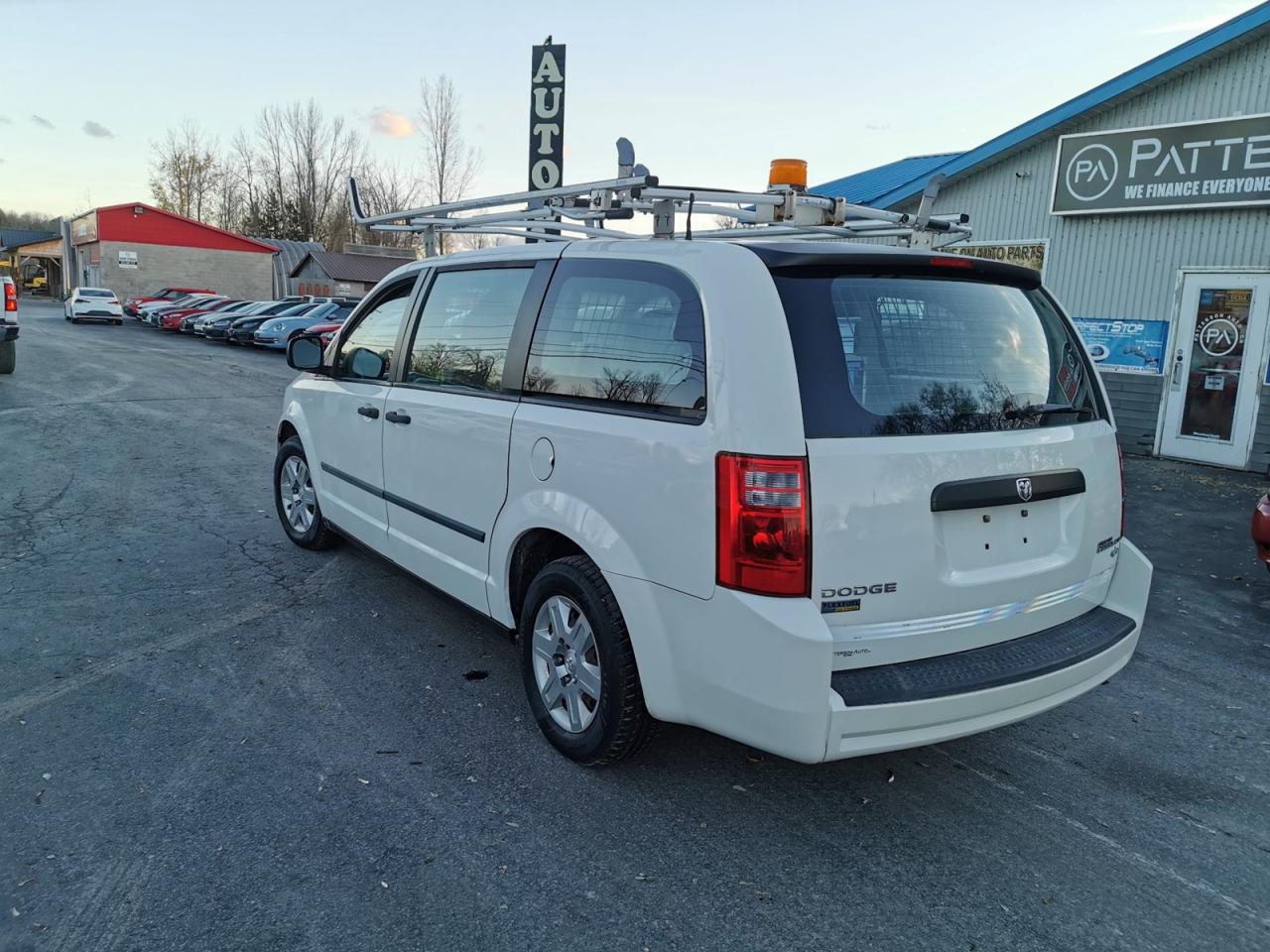 2010 Dodge Grand Caravan CARGO - Photo #7