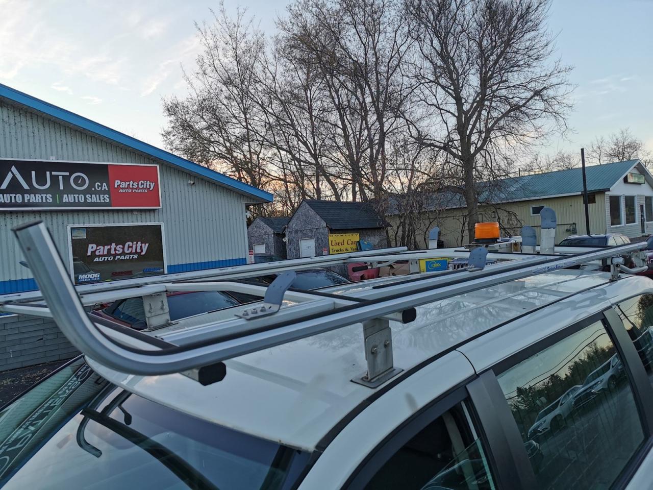 2010 Dodge Grand Caravan CARGO - Photo #10