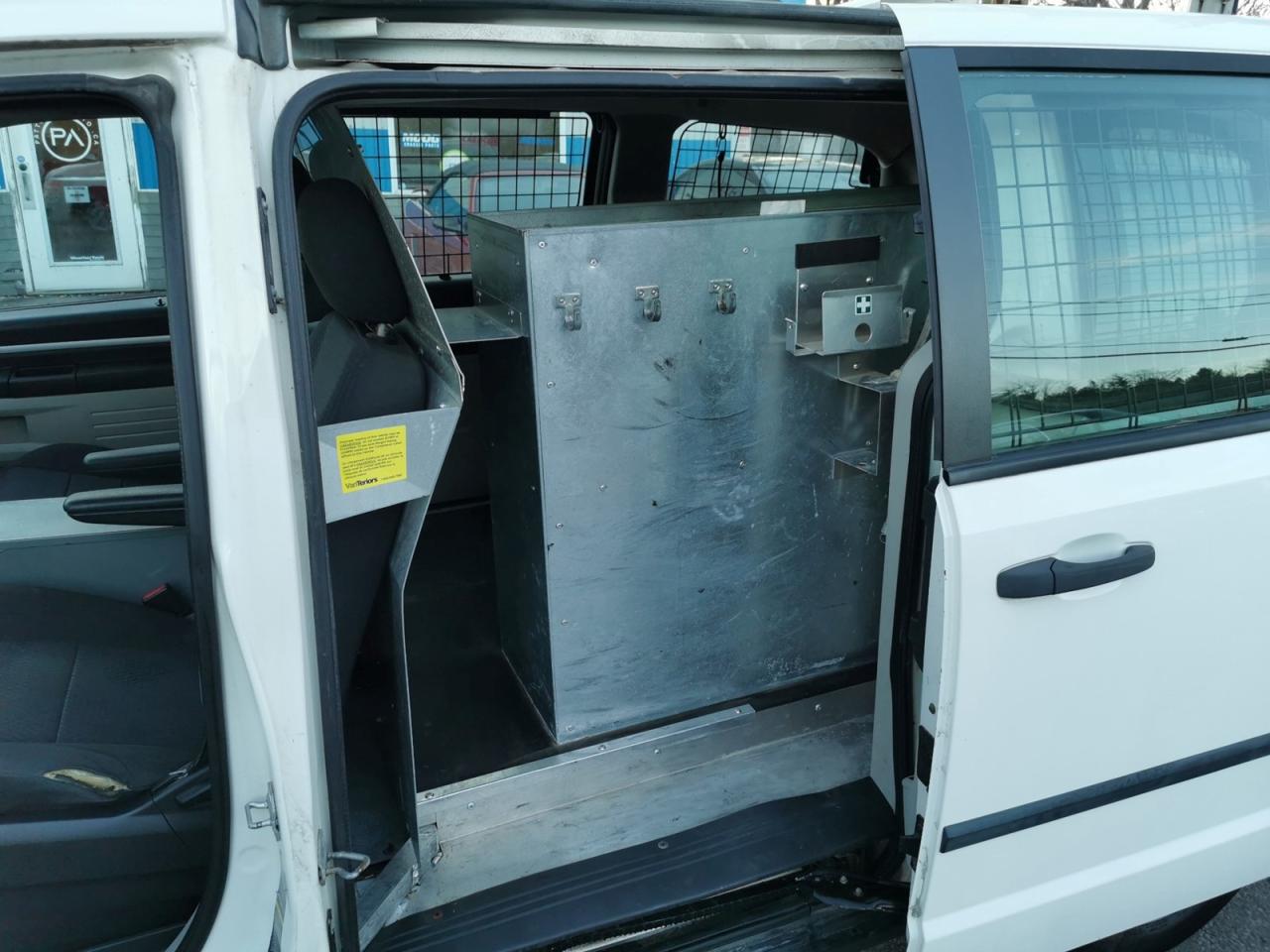 2010 Dodge Grand Caravan CARGO - Photo #20