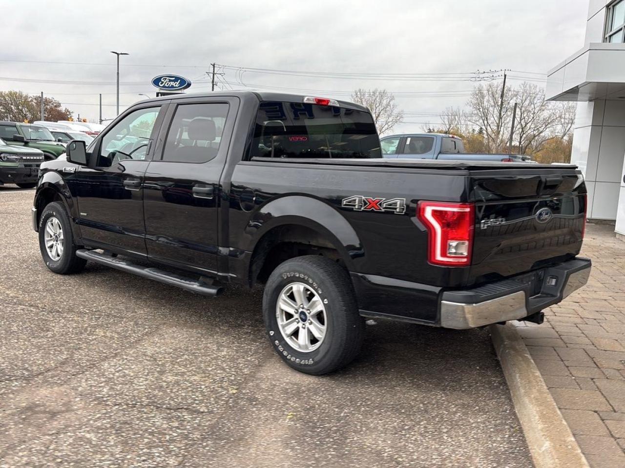 2016 Ford F-150 XLT Photo5
