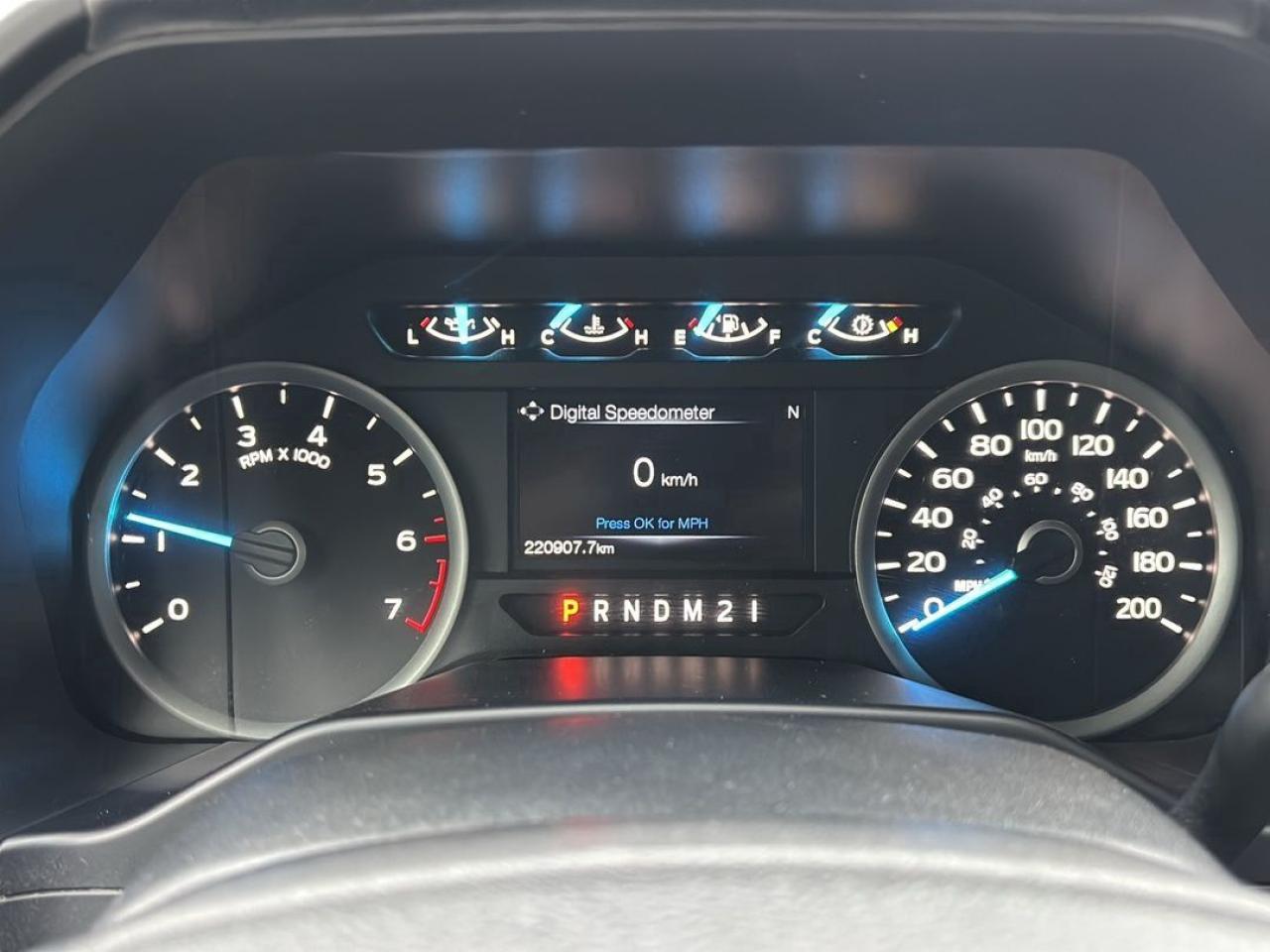 2016 Ford F-150 XLT Photo5