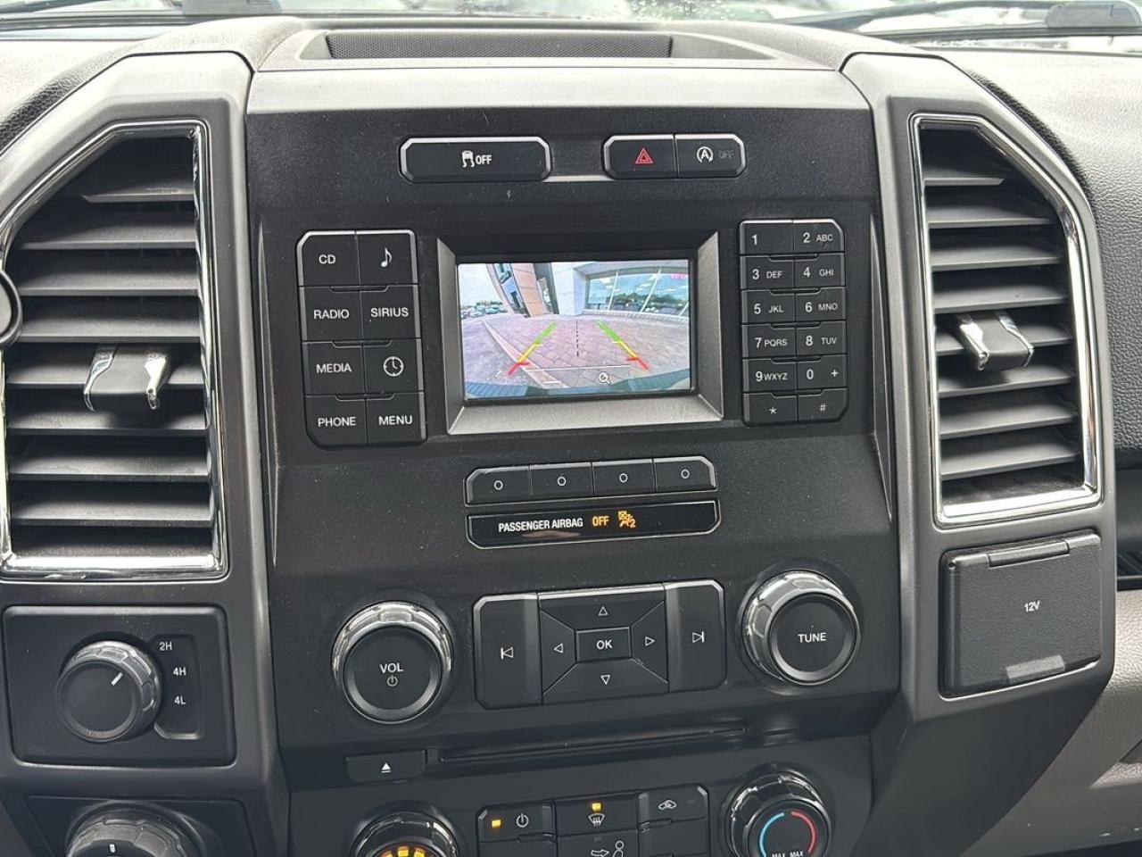 2016 Ford F-150 XLT Photo5