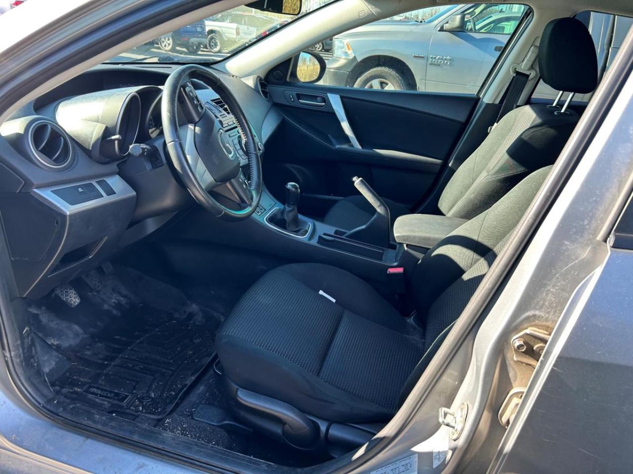 2012 Mazda MAZDA3 GS Photo