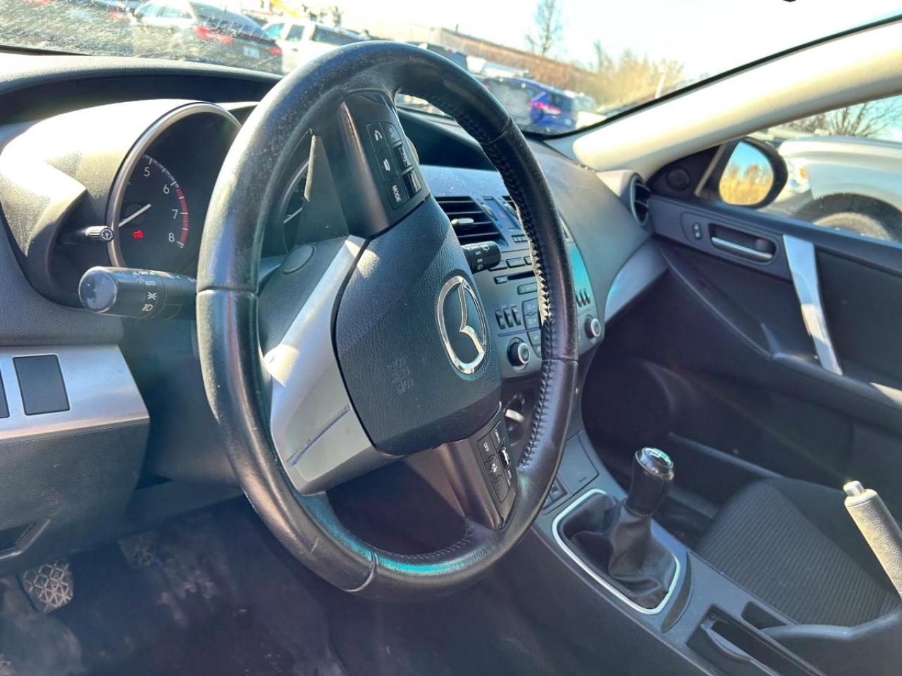 2012 Mazda MAZDA3 GS Photo