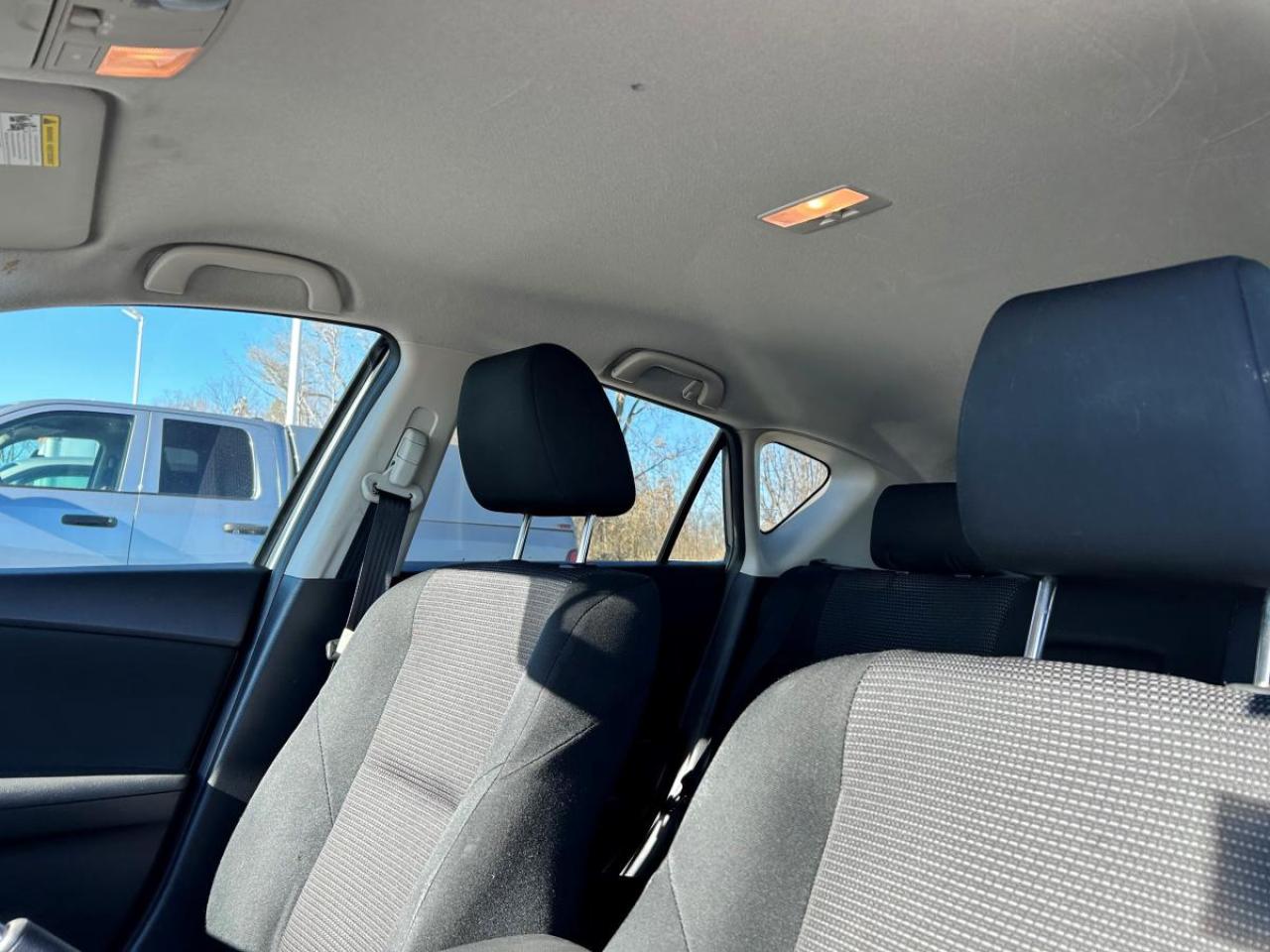 2012 Mazda MAZDA3 GS Photo