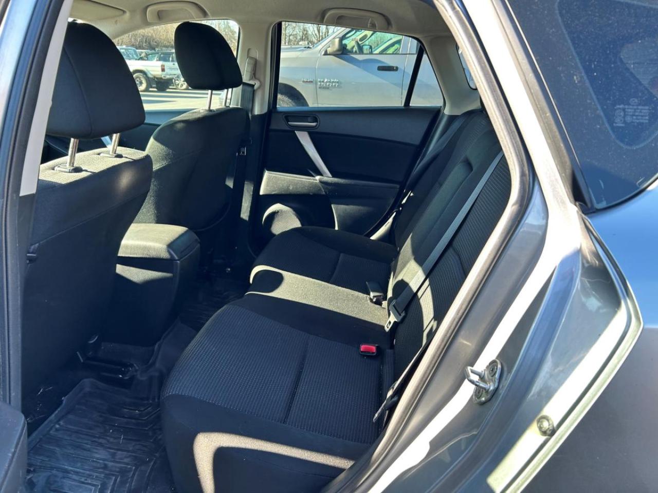 2012 Mazda MAZDA3 GS Photo