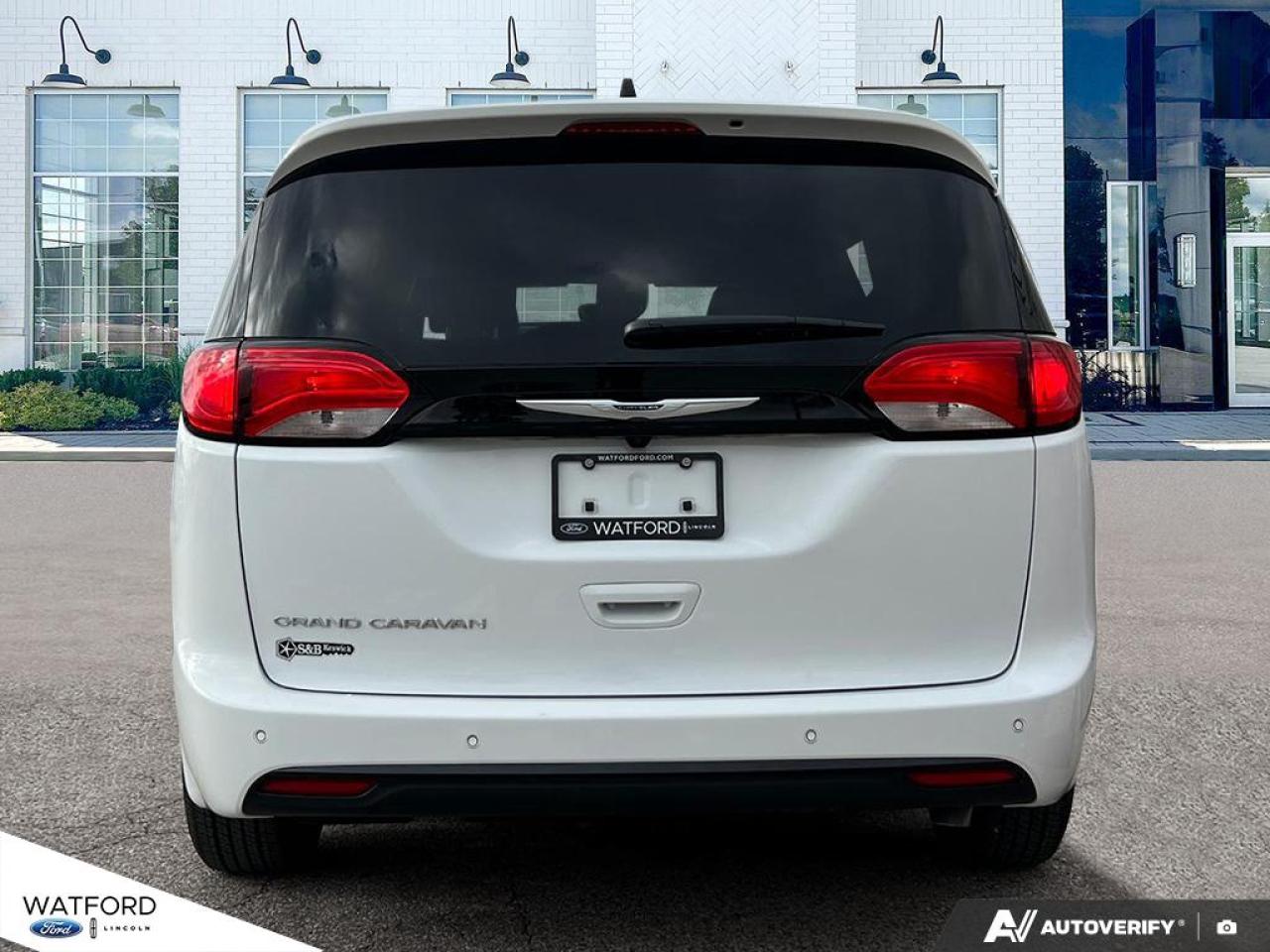 2025 Dodge Grand Caravan SXT 2WD Photo4