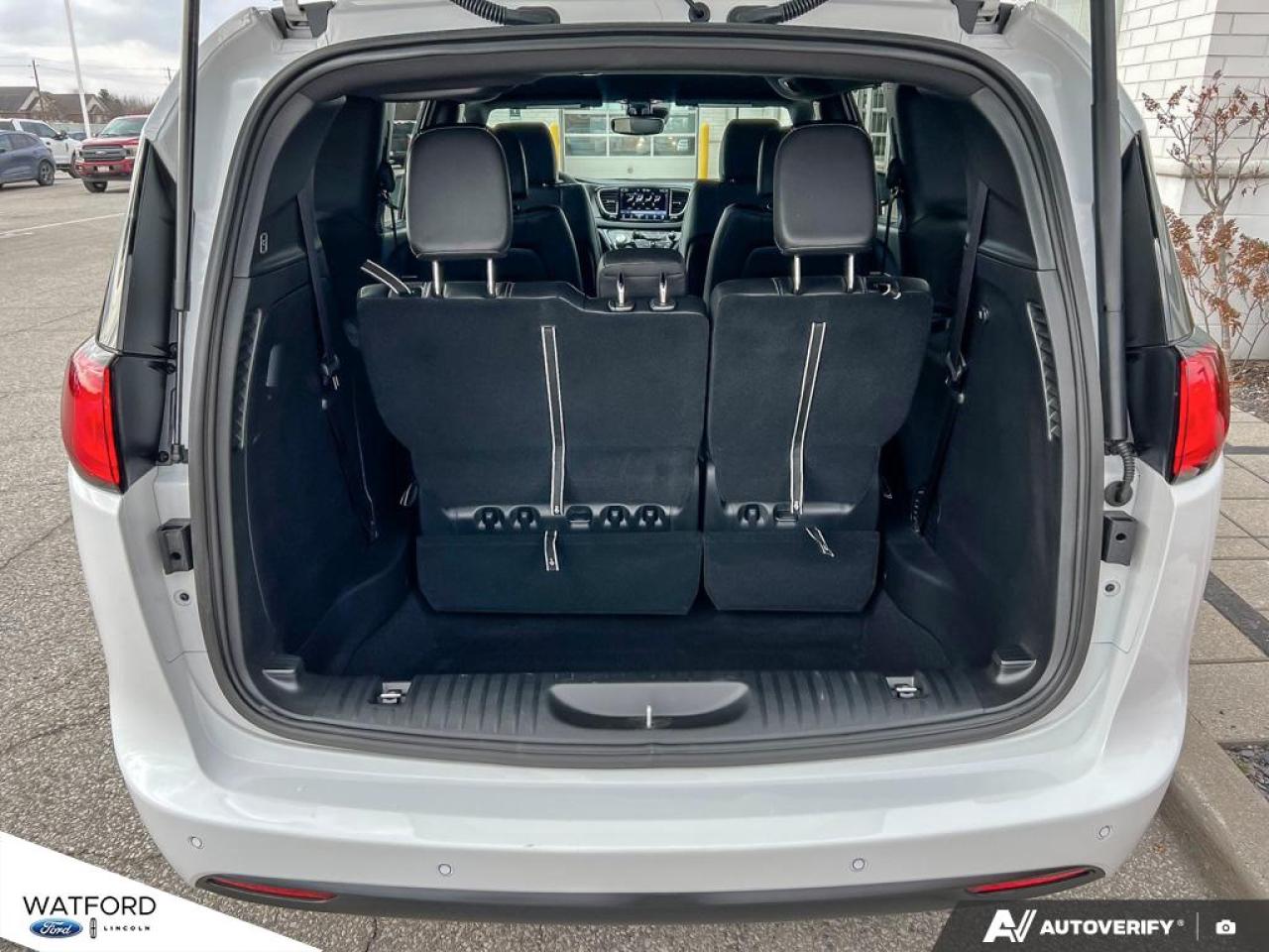 2025 Dodge Grand Caravan SXT 2WD Photo