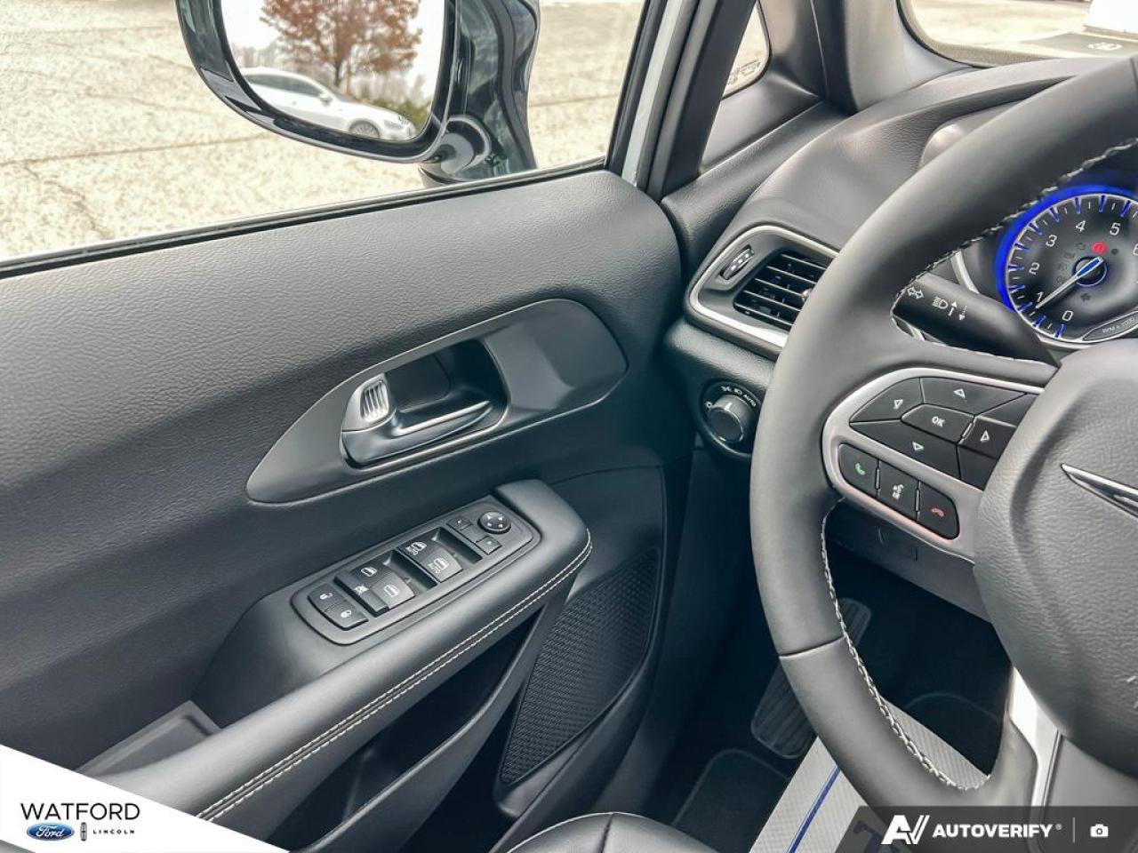 2025 Dodge Grand Caravan SXT 2WD Photo