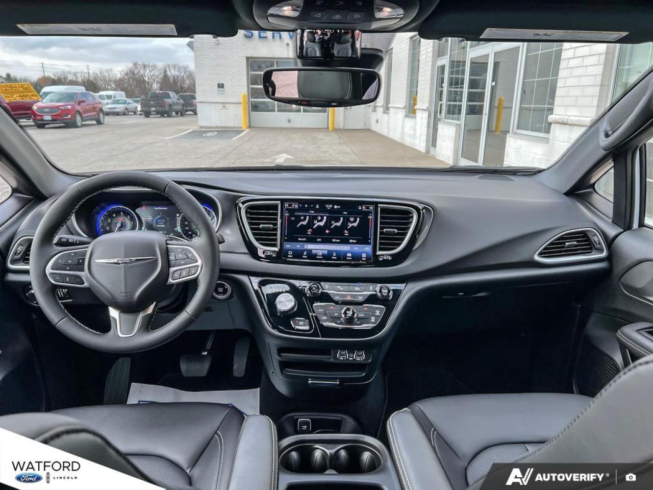 2025 Dodge Grand Caravan SXT 2WD Photo