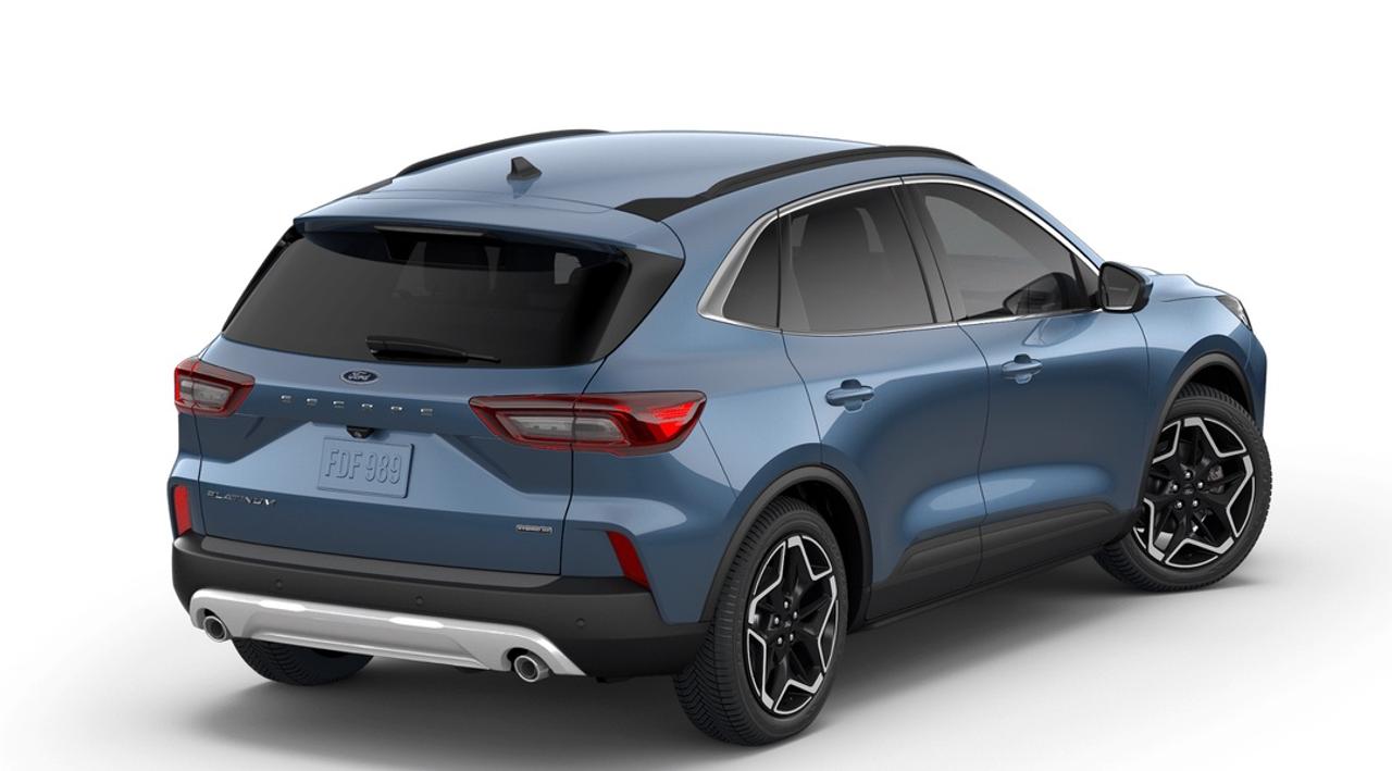 2026 Ford Escape Platinum Photo2