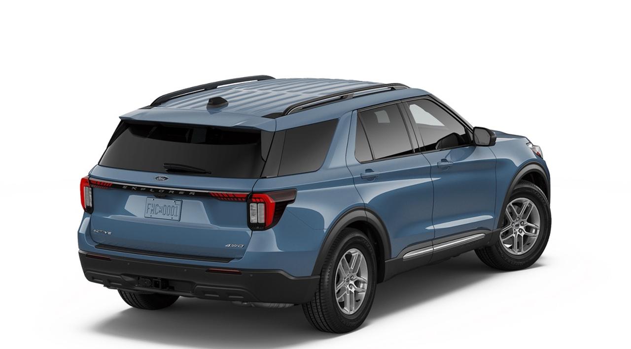 2026 Ford Explorer Active Photo2