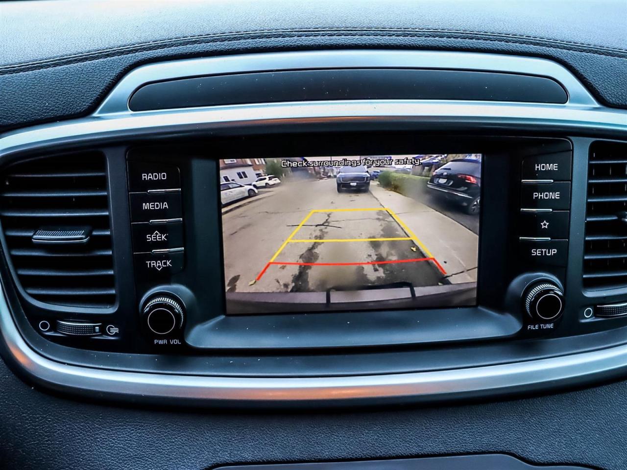 2019 Kia Sorento 2.4L LX Photo