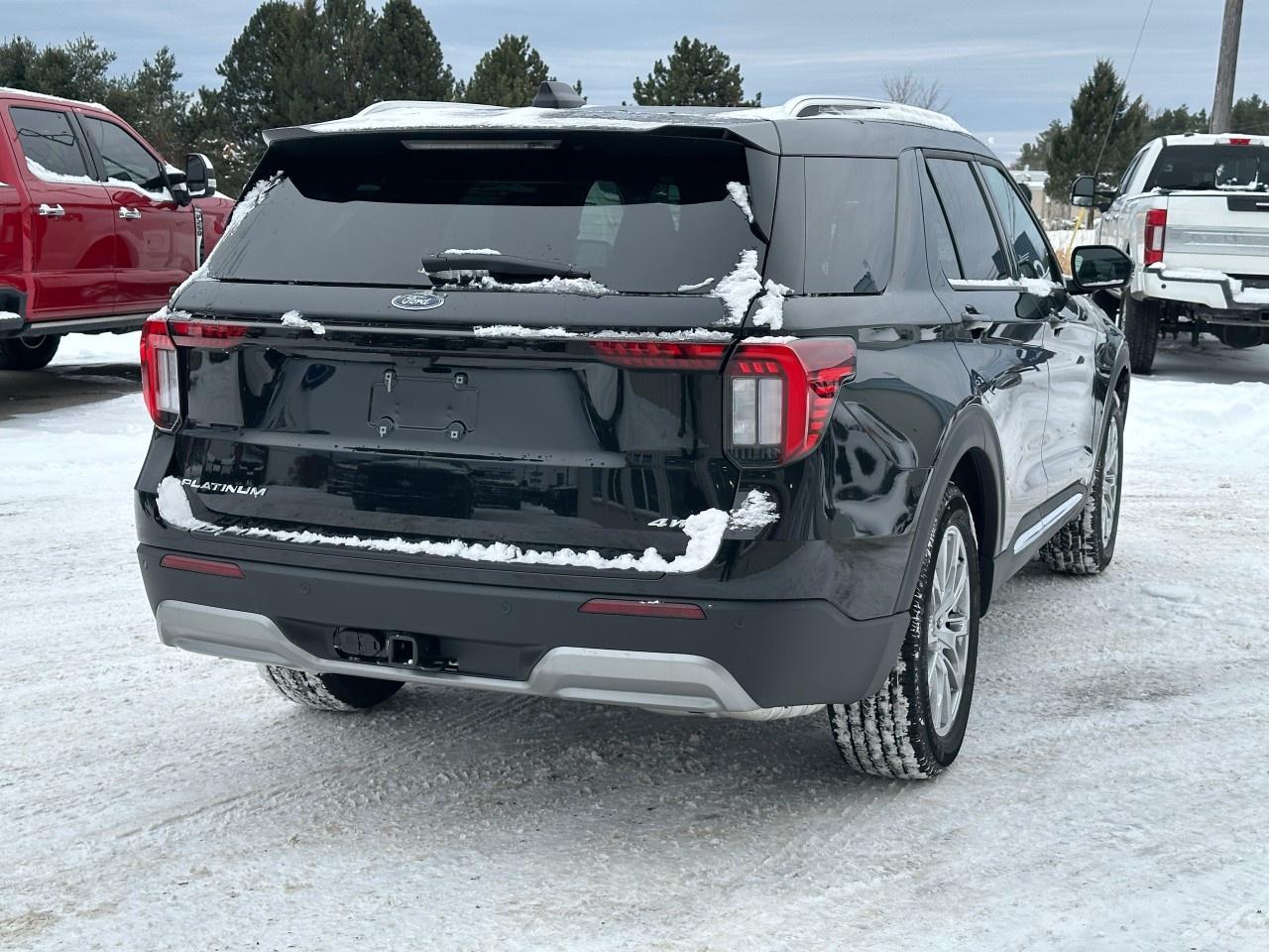 2026 Ford Explorer Platinum 4WD Photo
