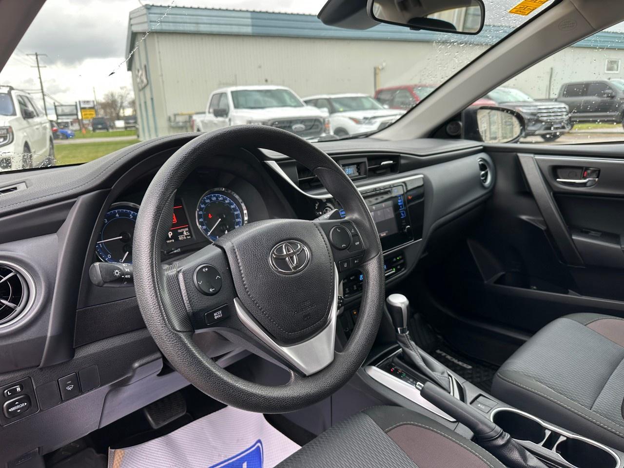 2018 Toyota Corolla LE CVT Photo