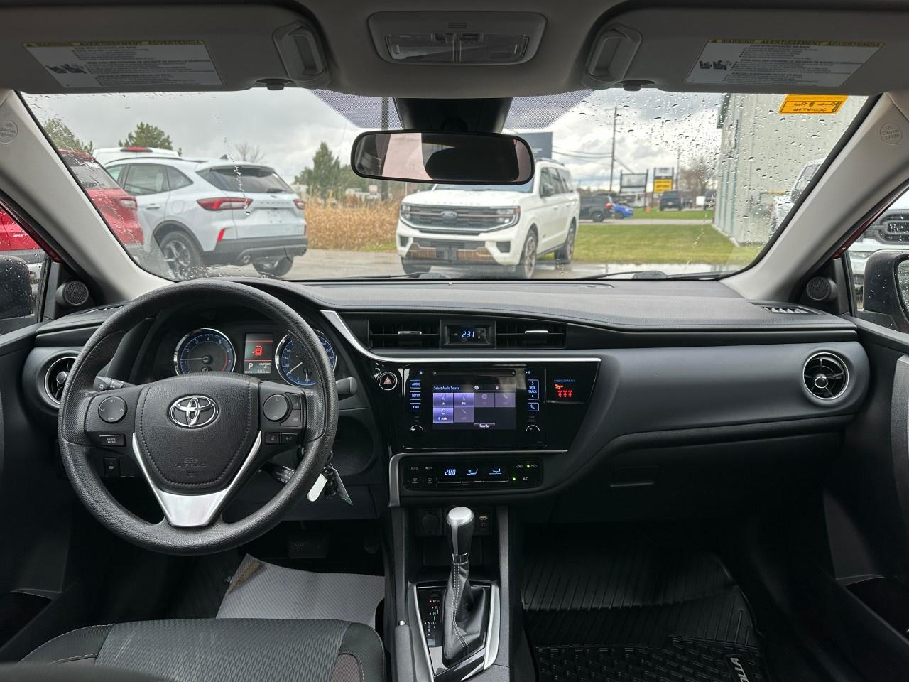 2018 Toyota Corolla LE CVT Photo