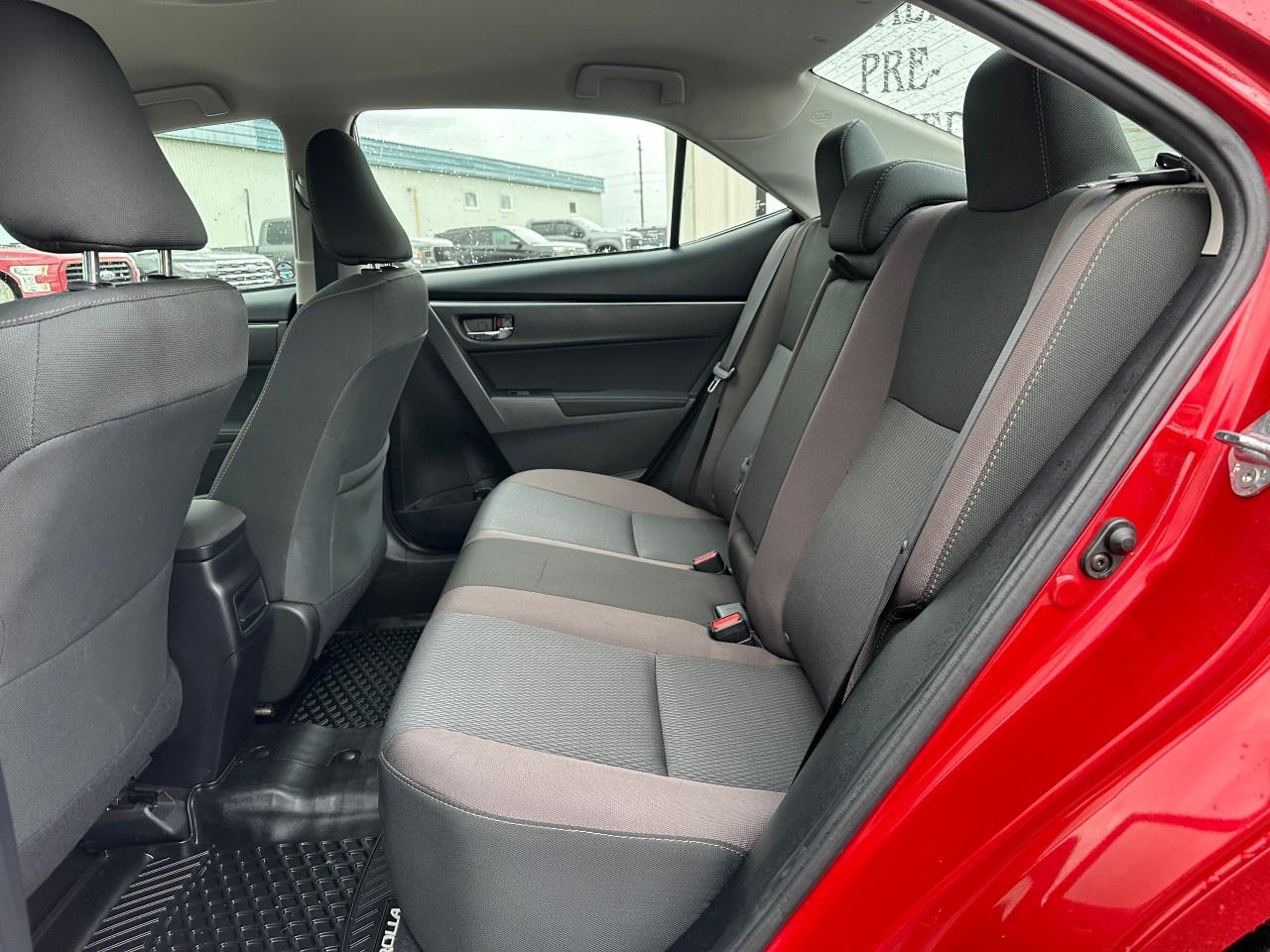 2018 Toyota Corolla LE CVT Photo