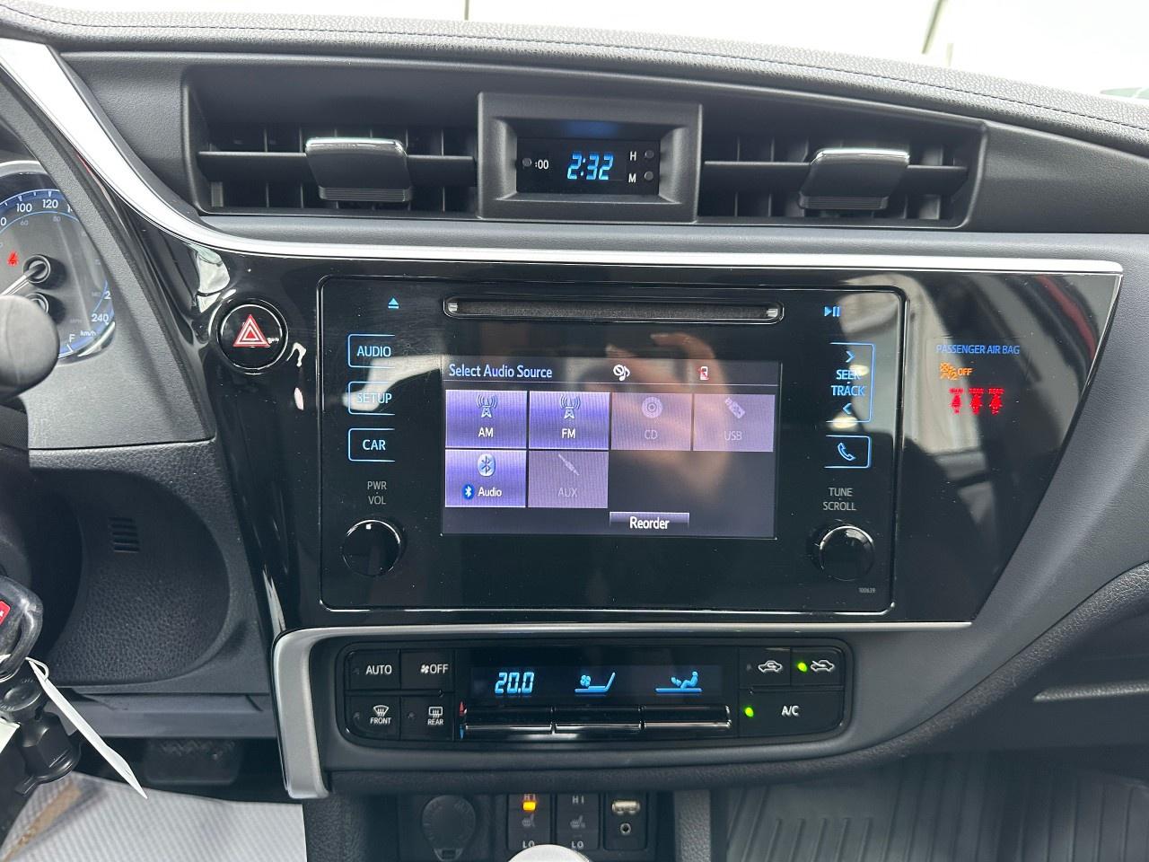 2018 Toyota Corolla LE CVT Photo