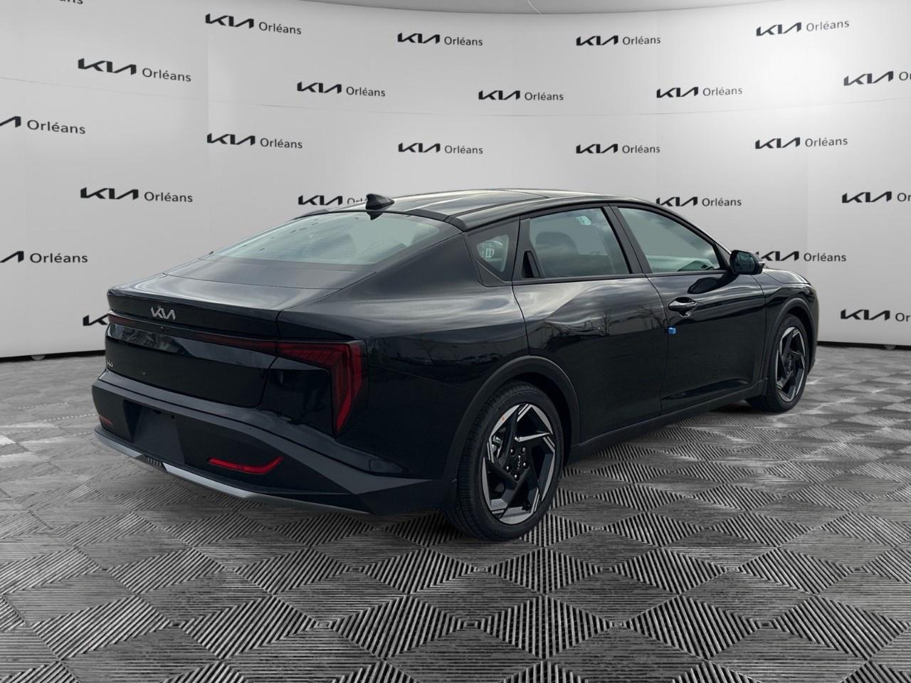 2025 Kia K4 EX  FWD Photo3