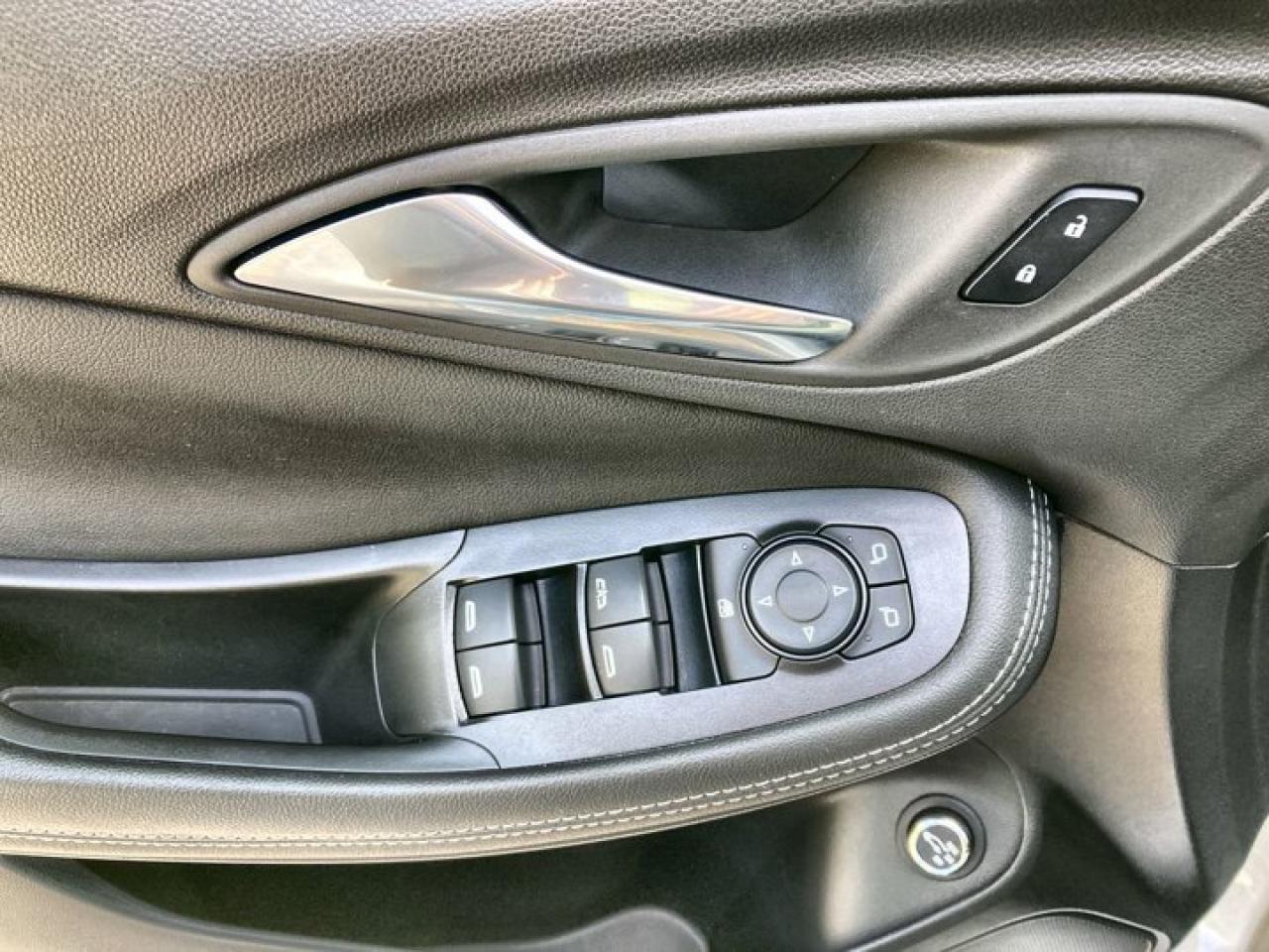 2023 Buick Encore GX Preferred | Remote Start | Leather Seats | Heated Seats Photo